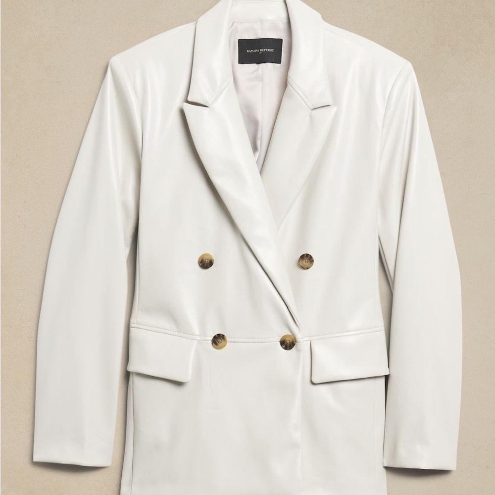 VEGAN LEATHER DOUBLE BREASTED BLAZER: banana republic size medium